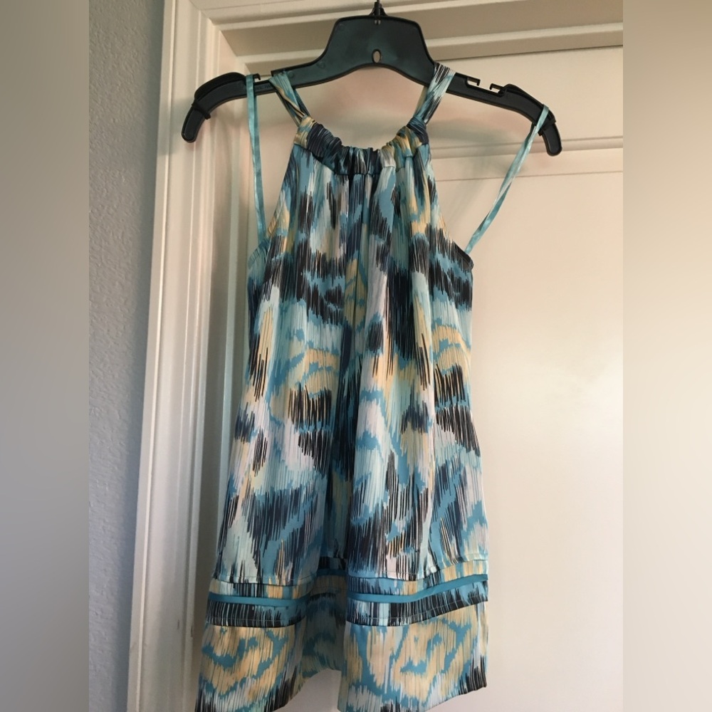 BCBGeneration Multicolor Sleeveless Top